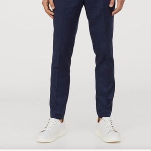 H&M Skinny Fit/ Coupe Moulante
